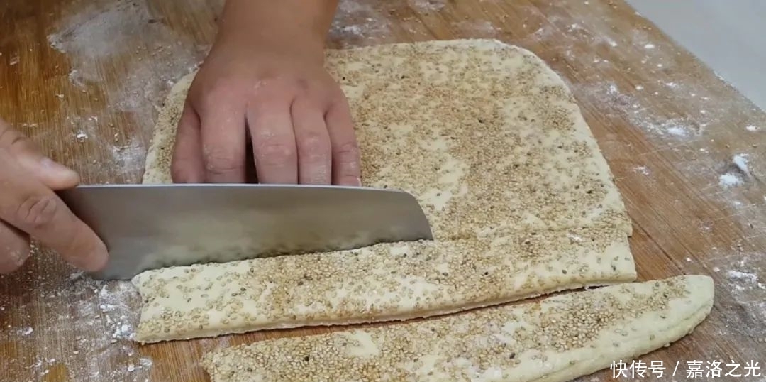面包|2个鸡蛋,1碗面,不用蒸不用烙,比面包松软香甜,吃过就念念不忘
