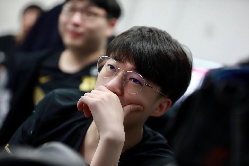  真的|RNG真的是新选手的坟墓？Kid爆料：705在RNG根本没训练赛可打