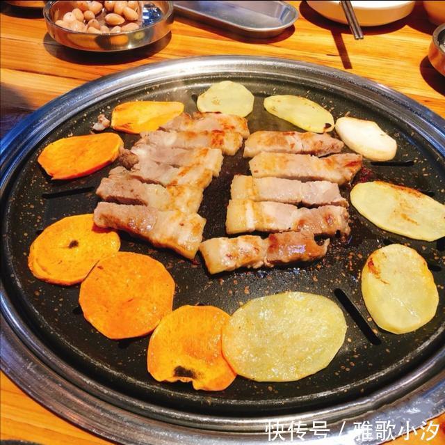 老板娘|这一顿韩式烤肉,12道菜才消费158元,老板娘你真的不会亏本吗?