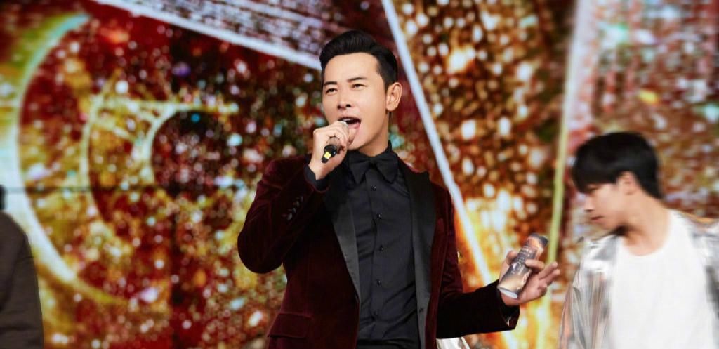  晚会|金鹰节晚会对战秋季盛典，浙江台收视遗憾败北，湖南台赢在这三点