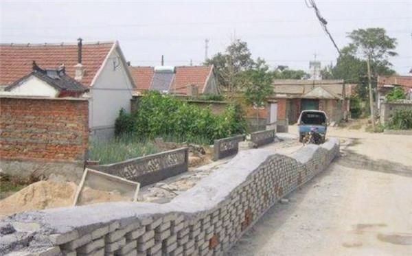 山东|18年前，山东老人因女儿拒绝给弟弟买房怒下杀手，受审时说：不后悔