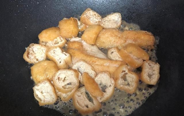 油豆腐|油豆腐和它一起焖,营养全面,,女人隔三差五吃,气色红润人更美
