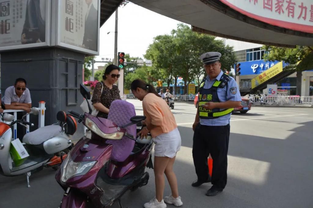  山丹|带了！戴了？自欺欺人！山丹公安交警持续开展电动车专项整治行动