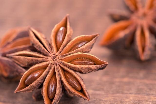 浓郁|八角,从这4个方面挑选,味道甘甜,芳香浓郁