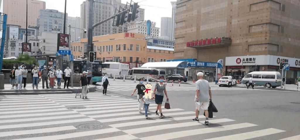 高清|高清曝光！司机行人都有！