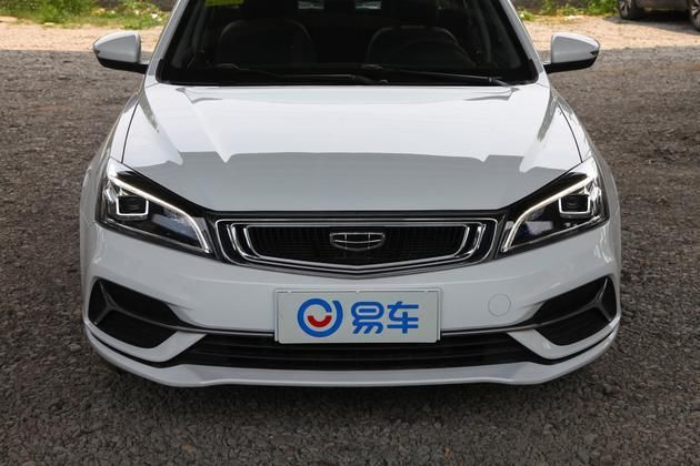 绅宝|最新资讯！月薪5千买它不眨眼！ 帝豪 vs 绅宝D50