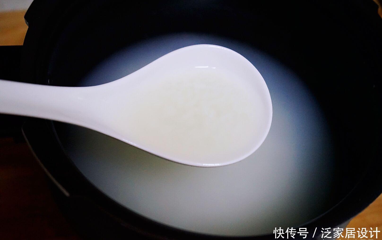 秋季|秋季早餐,得常喝这种蔬菜粥,口感咸香糯滑,促进食欲一天都精神