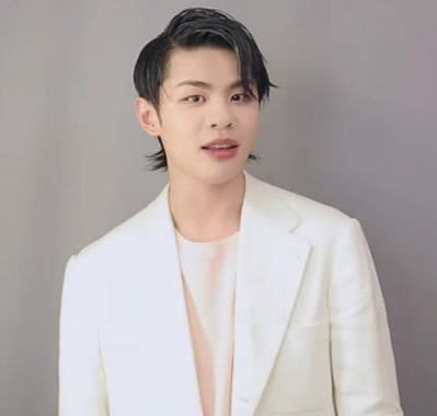  劝退|单眼皮大蒜鼻还香肠嘴，被公认是创造营最强实力，却被节目组劝退