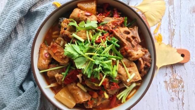  羊脖子|买羊肉时，聪明人都挑此3种，肉嫩鲜香，老板直说“内行”