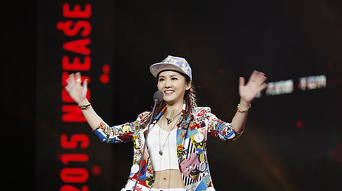  段时间|四年前大火夺得《好声音》亚军, 今再次参加《歌手》, 却无人认得出?