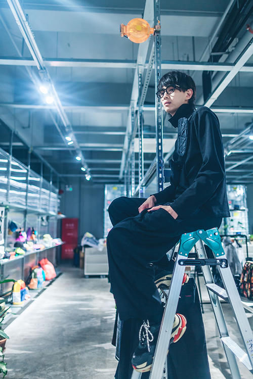  产业|“乘风破浪的姐姐”火了，新媒体如何改变女团产业？