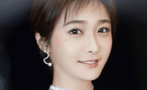  未婚|她瞒着丈夫参加好声音，走红后却声称自己未婚， 下台就和丈夫离婚