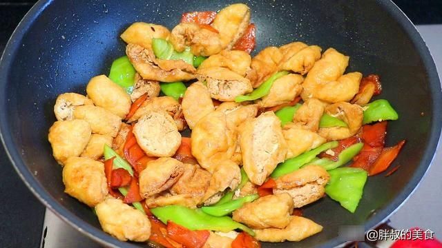  豆腐|豆腐这样做实在太好吃了，我家隔三差五就吃一次，比红烧肉还解馋