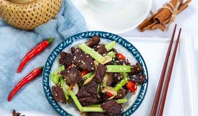 不柴|牛肉怎么炒嫩滑又好吃?掌握这些技巧,牛肉嫩而不柴,鲜香美味