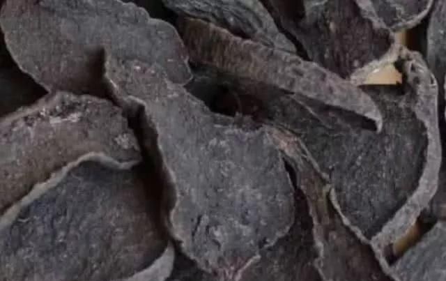 此物|鸡蛋跟“此物”一起煮,坚持吃,或可以乌发抗衰老,越吃越显年轻