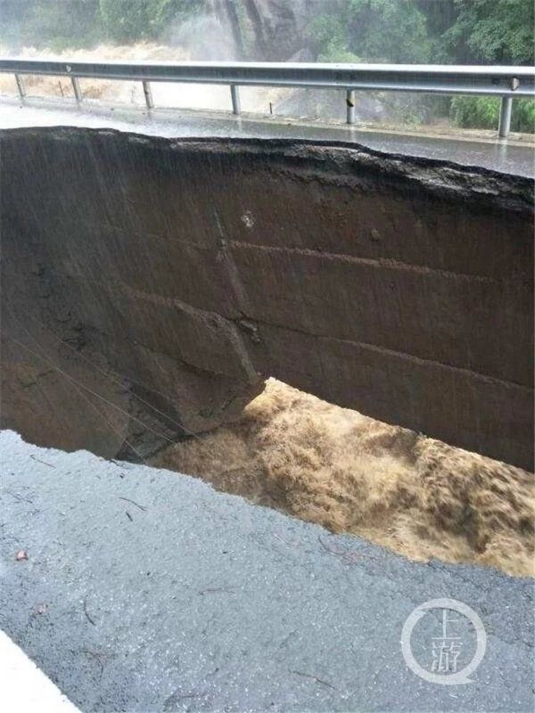 河流|万州再发暴雨红色预警！ 雨有多大？河流明显涨水，多地积水被淹……降雨仍将持续