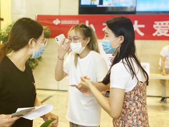 济南|“小礼大爱 为福添彩”——山东福彩走进济南万科中心