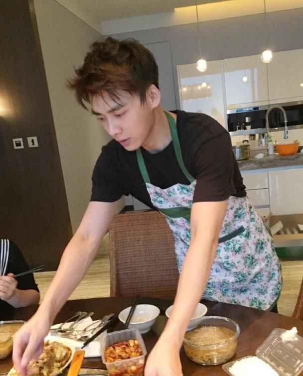  瘦下来|李易峰，一个月暴瘦20斤，方法主要有3点，学会1点就能轻松瘦下来