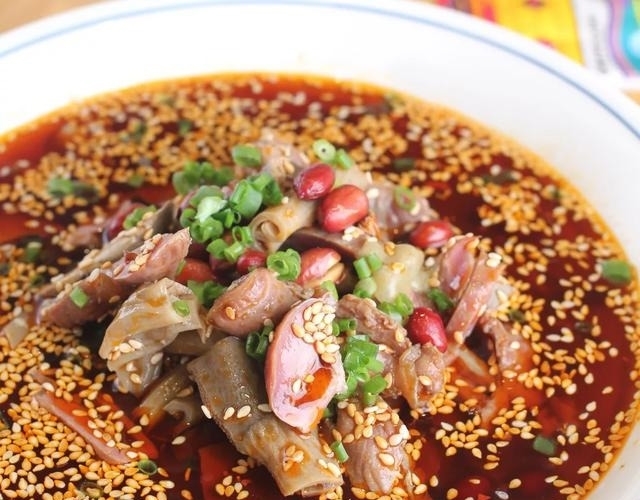  香酥|酸菜椒麻鱼,鸭什锦,东坡肘子,肥牛鸭血,孜然棒骨,香酥游肠卷