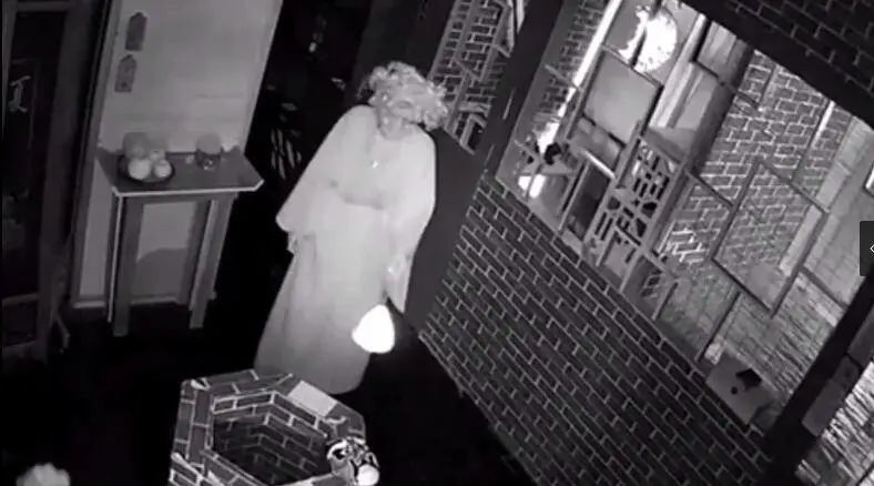  密室逃脱|南宁12岁男孩玩这种网红游戏，被吓坏住院！记者亲身体验后，当晚失眠