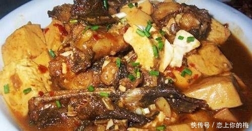 砂锅|这是一个美味的鲶鱼豆腐煲,喜欢的话可以试试