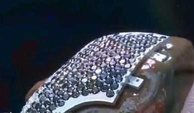 研制|以色列珠宝商研制，世界最昂贵口罩，标价超1000万买家为中国商人