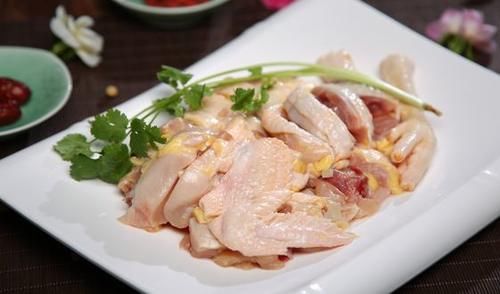 需加|炒鸡不要随便加水，只需加一点“它”，就能越闷越香！