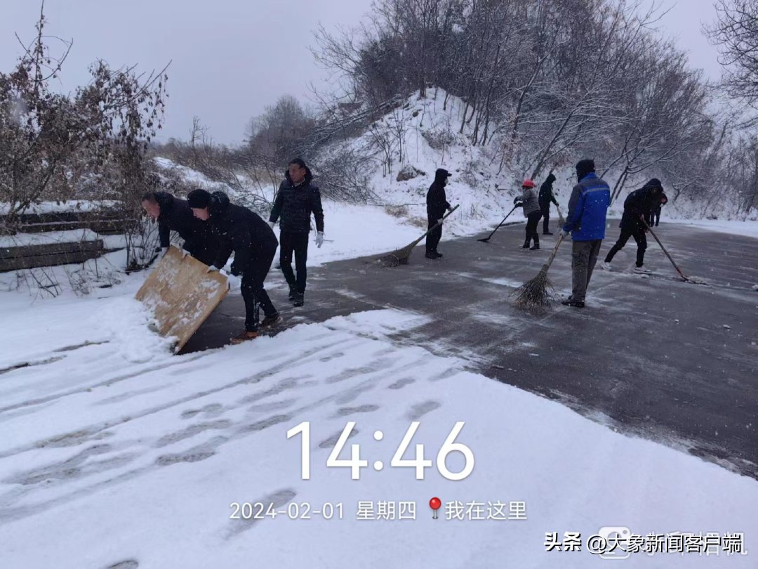 信阳市城管系统闻“雪”而动 全力抗冰除雪保障城市安全运行