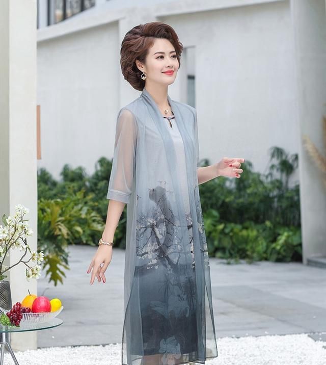  新出|新出的妈妈装很耐穿，又衬得人年轻大方，说实话打扮这样再贵都值