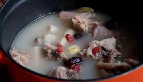  秘诀|鸡汤怎么炖都不入味？教你1个秘诀，保证鲜香入味