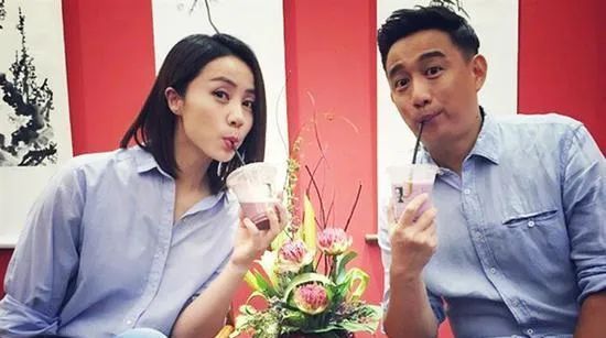  人说|他们都不再年轻，但他们的爱情仍旧