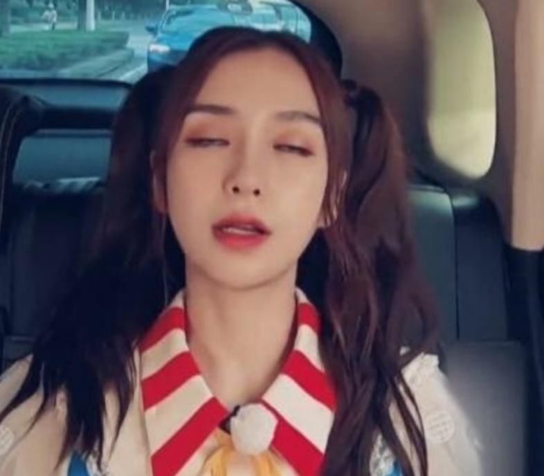  事情|导演搞事情上瘾？趁杨颖睡着把镜头怼脸拍，放大画面粉丝第一次想脱粉