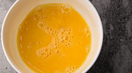 蛋羹|蒸鸡蛋羹不要加水,学会这秘诀,蒸出来的蛋羹Q弹,软嫩可口