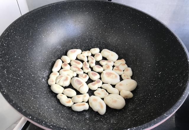 精致|在山东胶东有种饽饽叫巧饽饽,小巧精致,不加一滴水,香甜可口