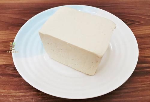 营养|豆腐这样做比肉还好吃,鲜香微辣,豆腐外焦里嫩,营养美味