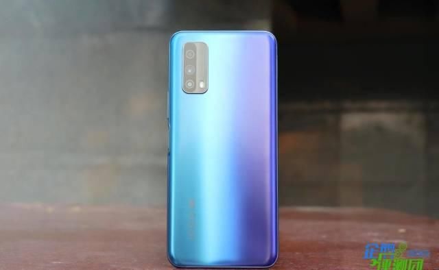  时代|iQOO Z1x评测：5000mAh超大电池，5G时代的续航小钢炮