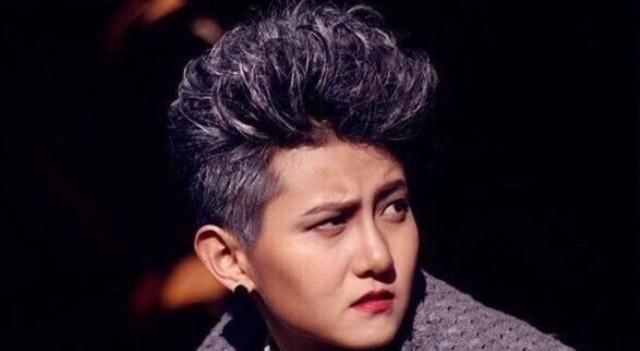  段林希|曾是李宇春师妹，获超女冠军却开出租车为生，上综艺何炅都认不出