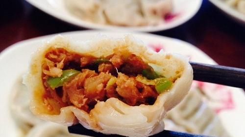  油腻|茄子包饺子也可以这么好吃，比肉馅香，比三鲜馅鲜，多汁不油腻