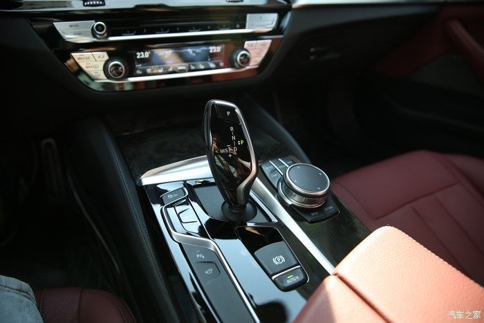 巅峰|宝马530Li尊享运动,宝马5系提车1周年纪念及1年用车体验