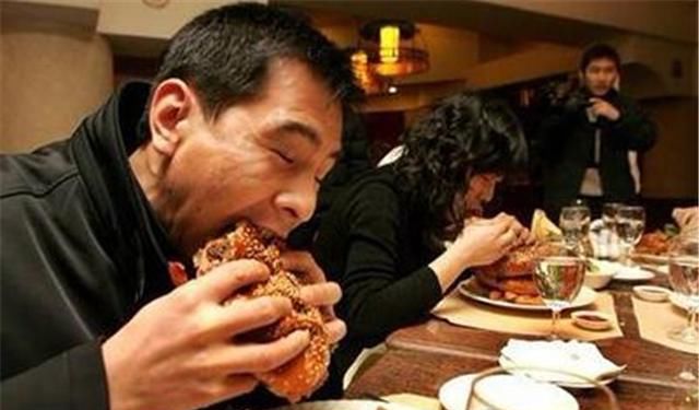  不起眼|最伤胃的不是不吃早饭，而是一件最不起眼的小事