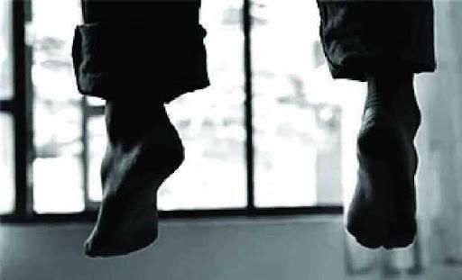 资料图|得知妈妈第四胎仍没生出男孩，印度15岁女孩绝望上吊自杀