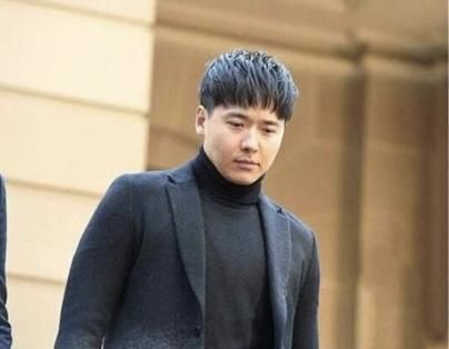  董璇|有种“毁容”叫离婚后的高云翔，董璇还是老样子，他却发福认不出