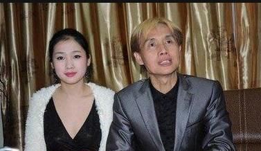 工作|52岁邓建国娶19岁“女儿”黄梓琪,90天离婚后,黄梓琪怎么样了