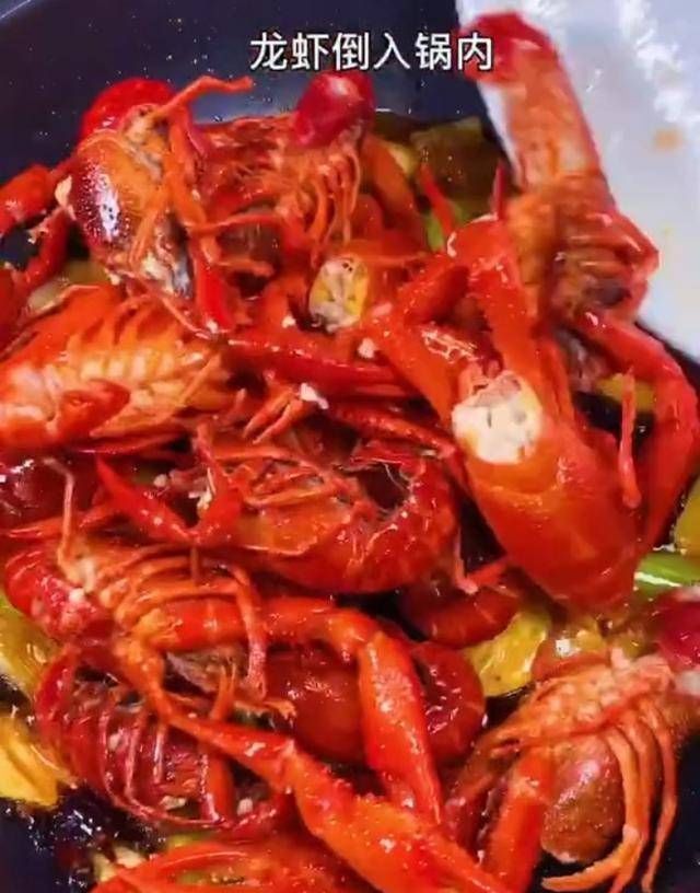 龙虾|十元一斤很好吃,辛辣可口,很好吃而且超级上瘾
