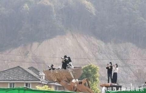  通告单|横店代拍揭秘！王一博路透1天能卖4万，《皓衣行》一个月30万起步