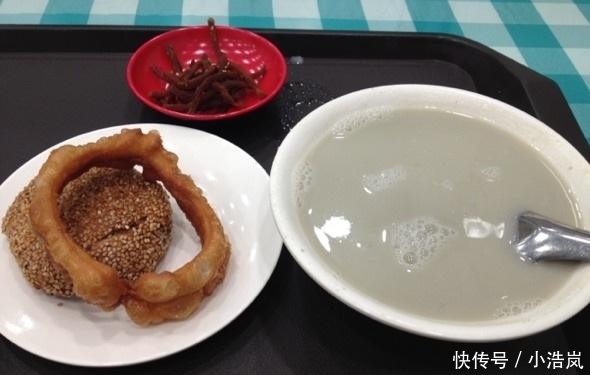 当地人|北方常见的4大名小吃,图1南方人很难适应,当地人都不见得敢吃