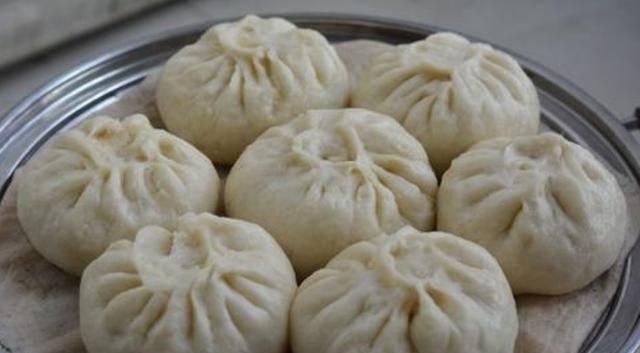  酵母|发面时，只放酵母和白糖还不够，多加2味，包子暄软味道香