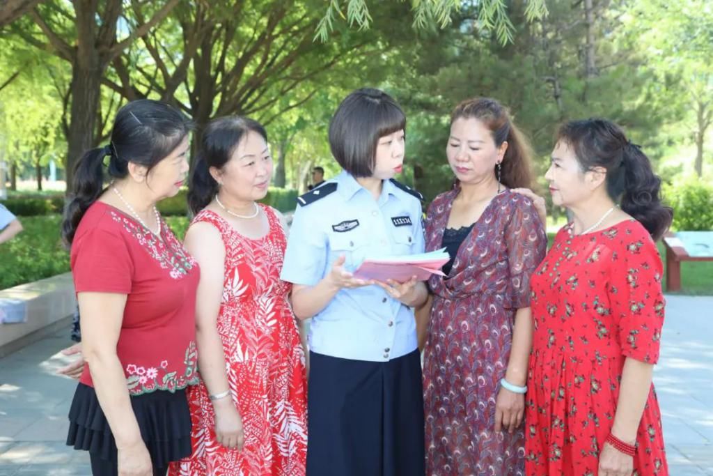  群众|走进基层社区 让打击跨境赌博宣传活动深入人心