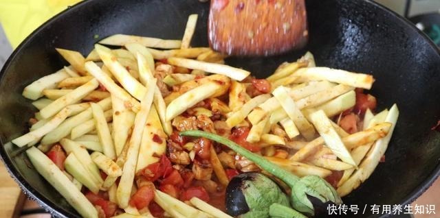 面条|煮面条时,开水下锅就错了,牢记这几点,面条筋道有嚼劲,还很香