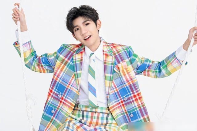  王俊凯|明星热度排名：蔡徐坤、王一博无缘上榜，肖战跌至第3